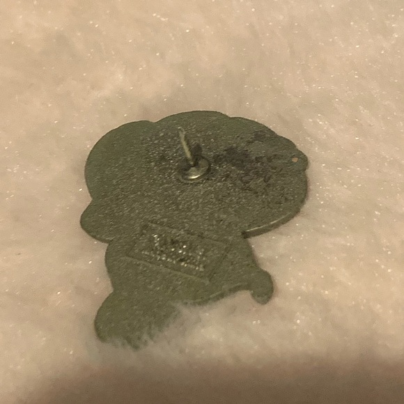 Ariel pin - Picture 2 of 2